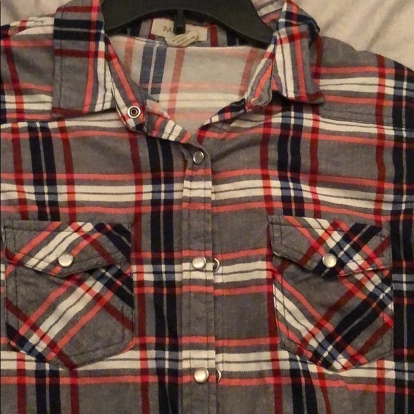 Red women’s plaid shirt - Picture 2 of 4